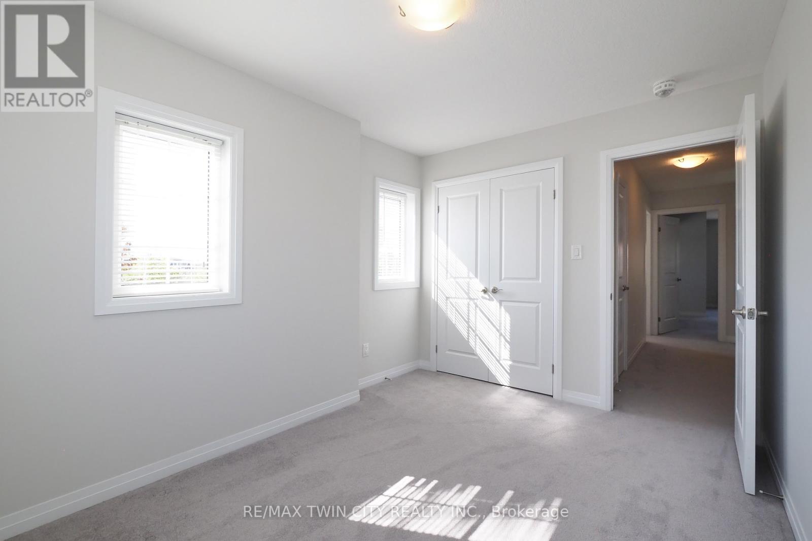 181 South Creek Drive, Kitchener, Ontario  N2P 0E1 - Photo 26 - X12411674