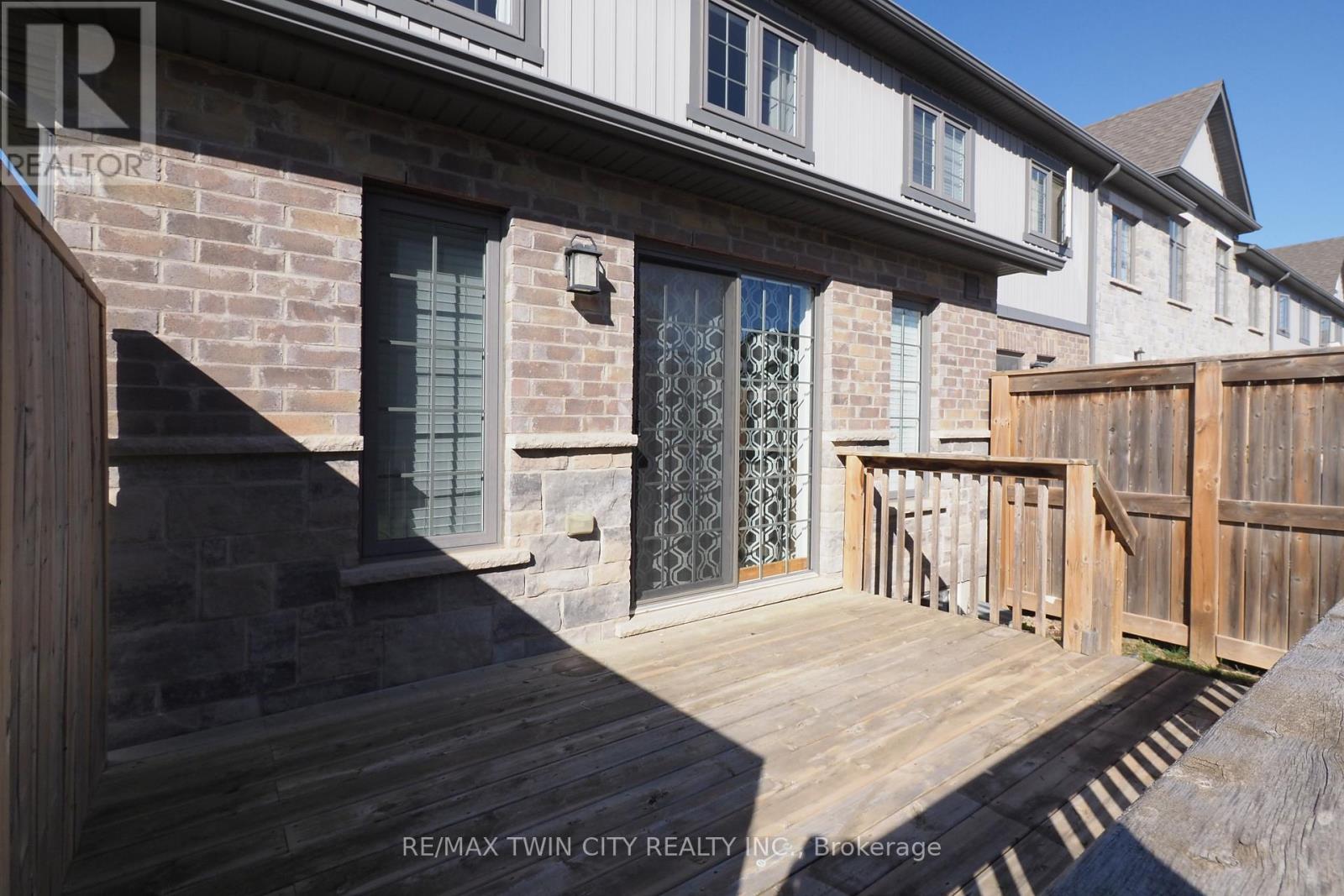 181 South Creek Drive, Kitchener, Ontario  N2P 0E1 - Photo 33 - X12411674