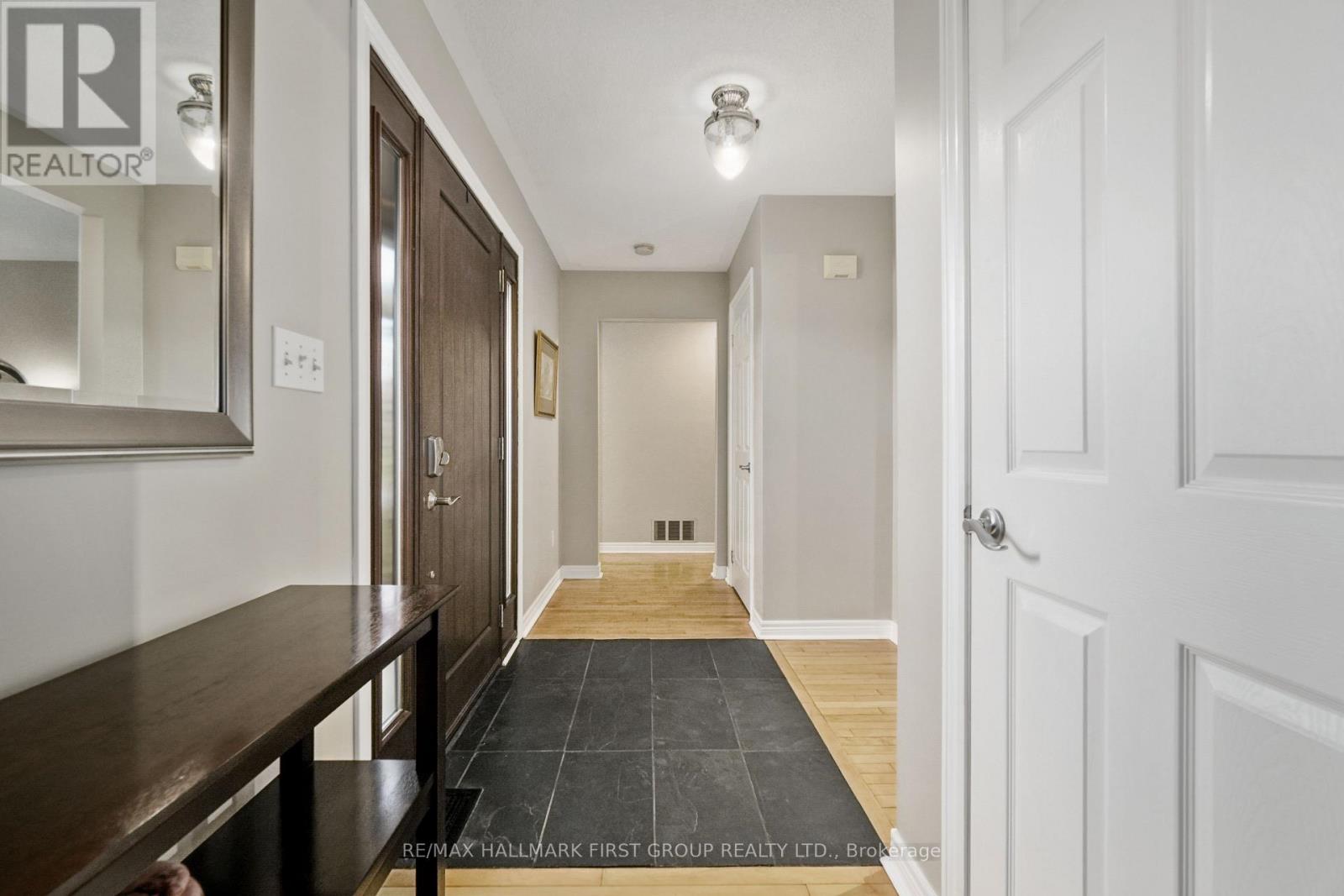 3905 Larose Crescent, Port Hope, Ontario  L0A 1B0 - Photo 5 - X12411713
