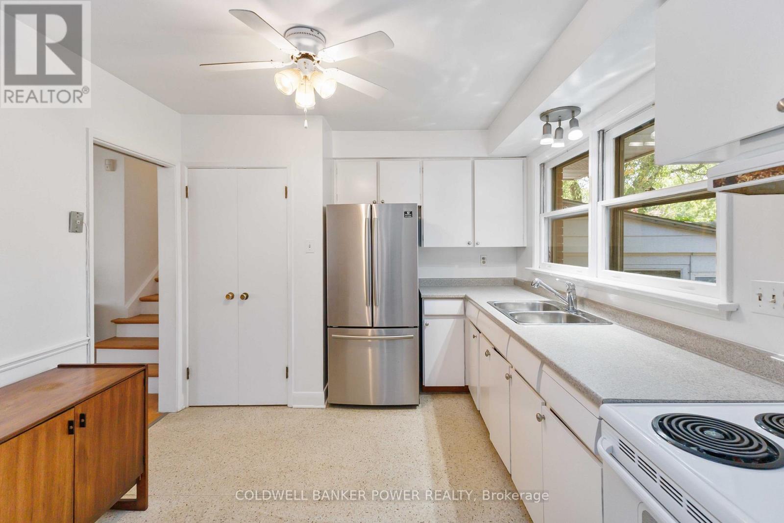 1 Mcleod Crescent, London North, Ontario  N5X 1S7 - Photo 14 - X12411908