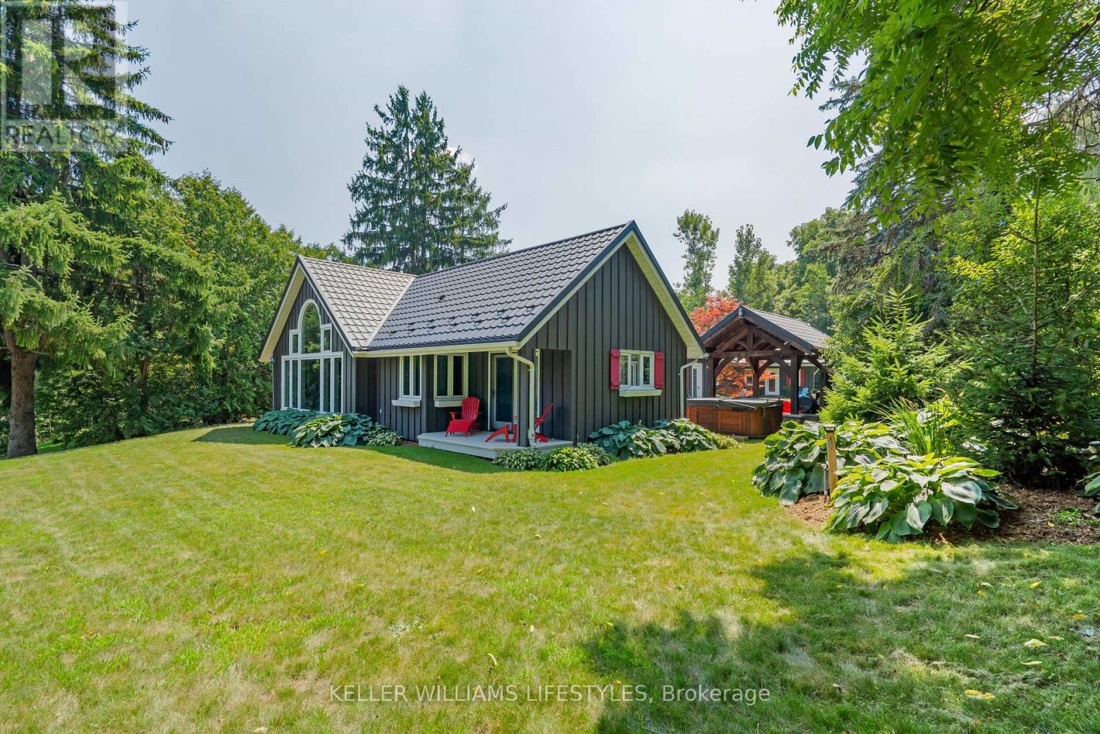 515 Jarvis Street, London South, Ontario  N6K 1X3 - Photo 2 - X12411988