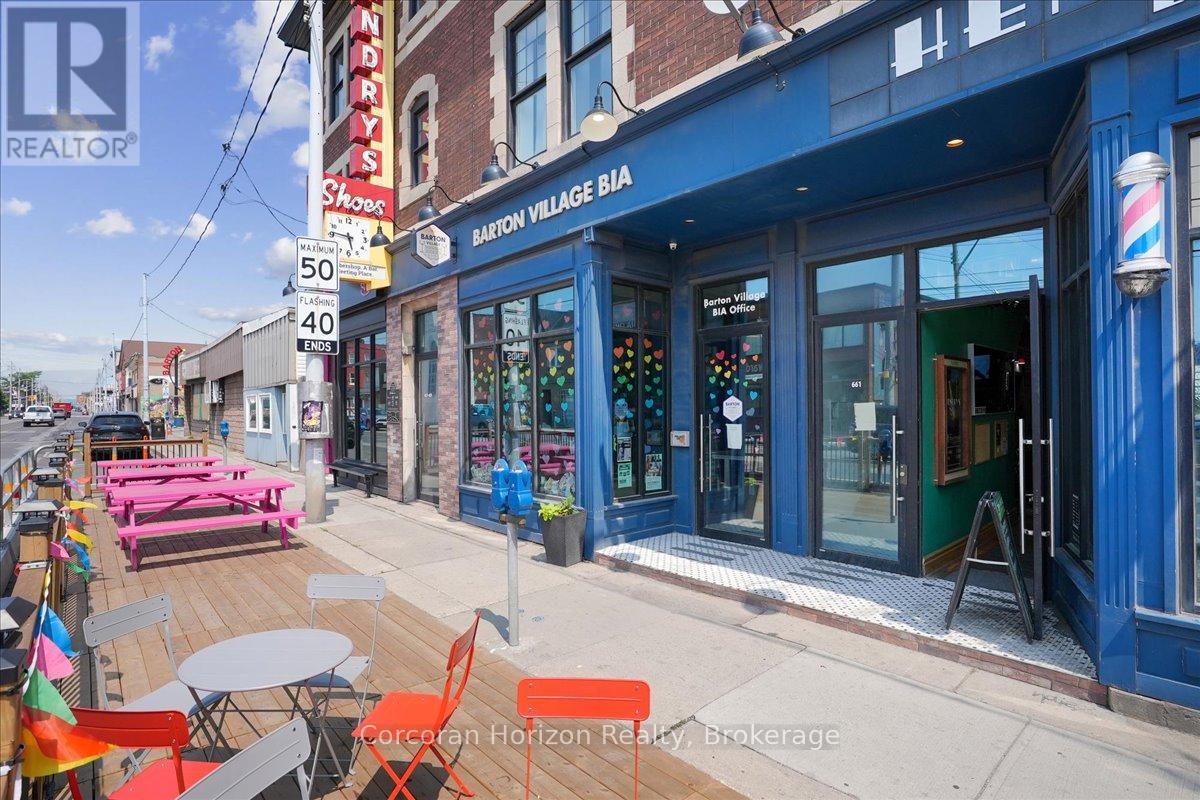 MAIN - 659 BARTON STREET E, hamilton (gibson), Ontario