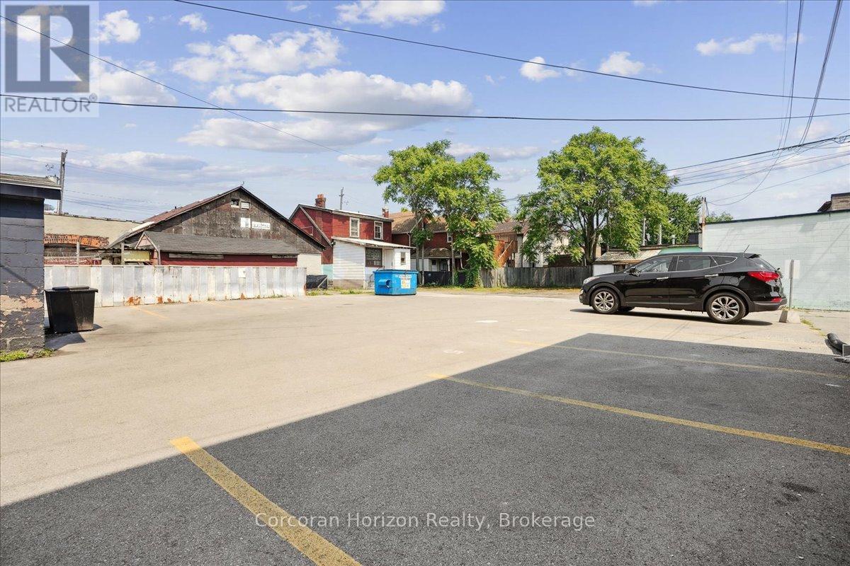 Main - 659 Barton Street E, Hamilton, Ontario  L8N 1C7 - Photo 23 - X12411956