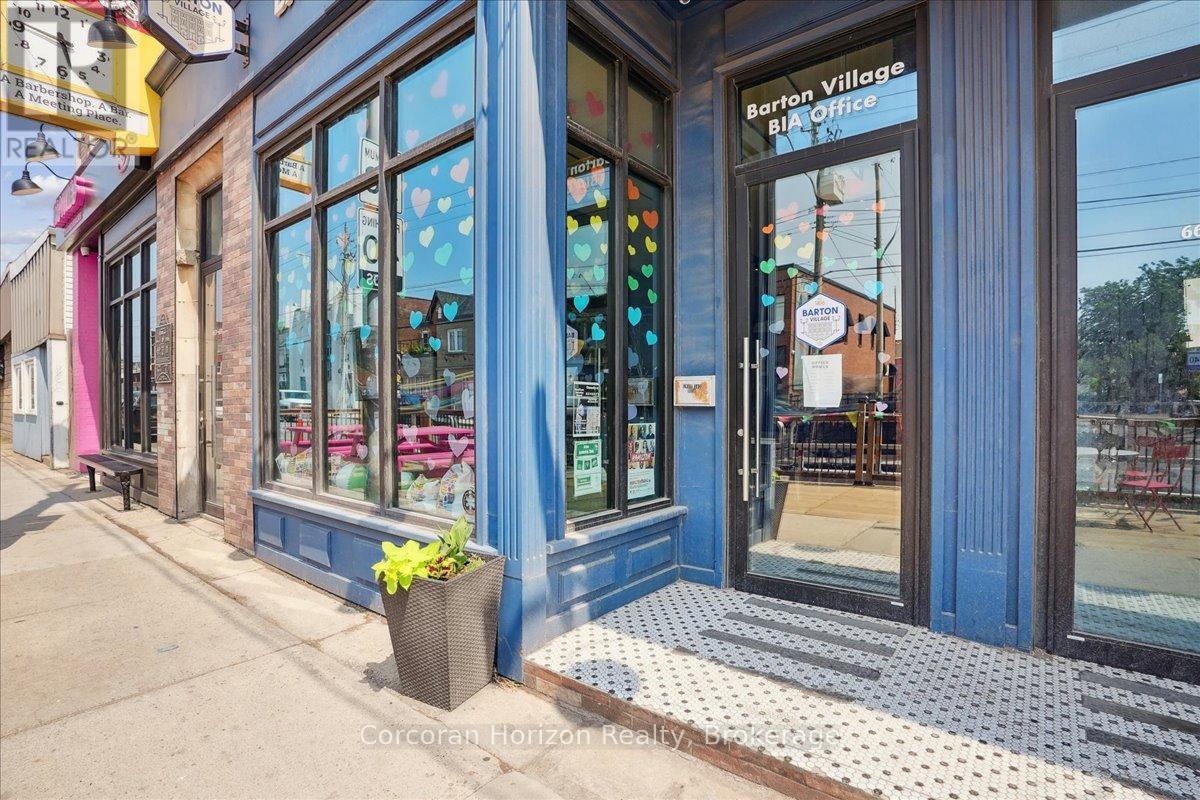 Main - 659 Barton Street E, Hamilton, Ontario  L8N 1C7 - Photo 4 - X12411956