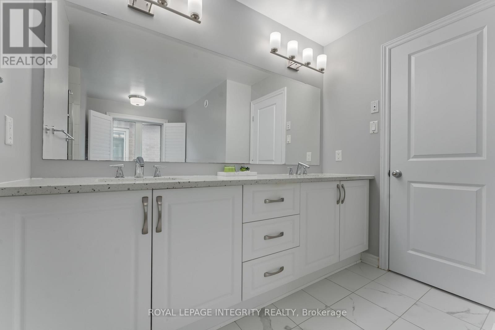 563 Egret Way, Ottawa, Ontario  K2J 0E3 - Photo 32 - X12411922