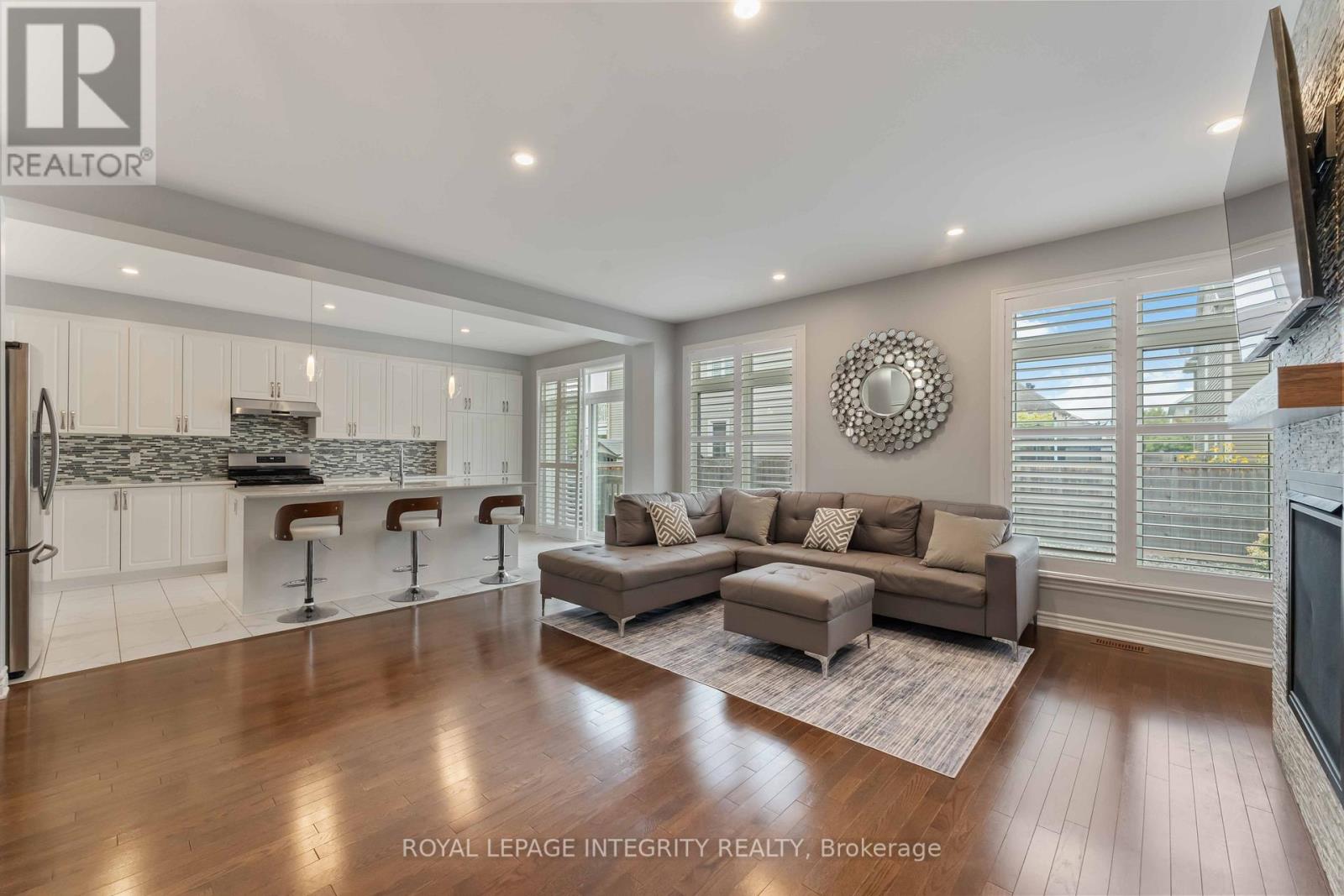 563 Egret Way, Ottawa, Ontario  K2J 0E3 - Photo 8 - X12411922