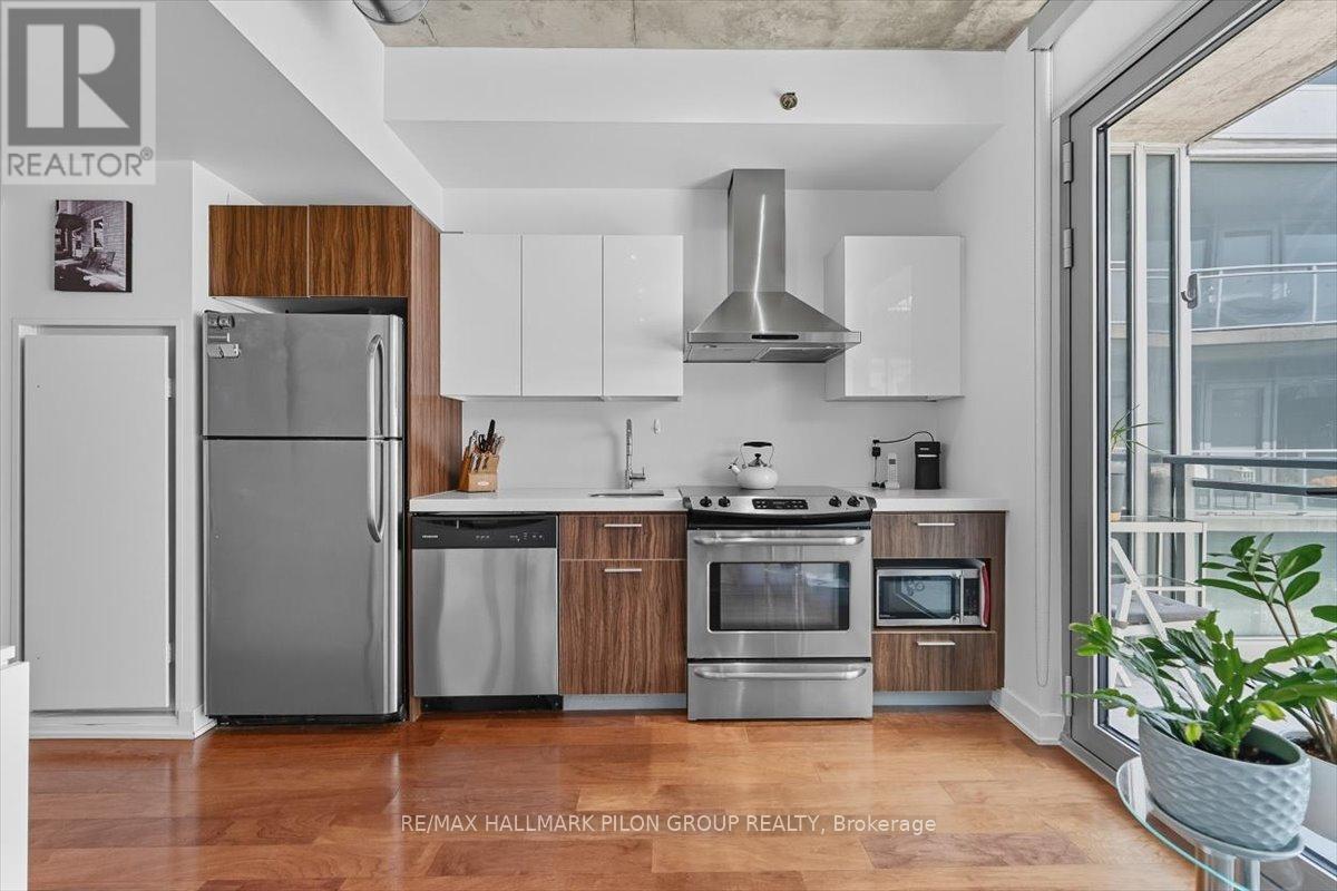450 - 340 Mcleod Street, Ottawa, Ontario  K2P 1A4 - Photo 5 - X12411942