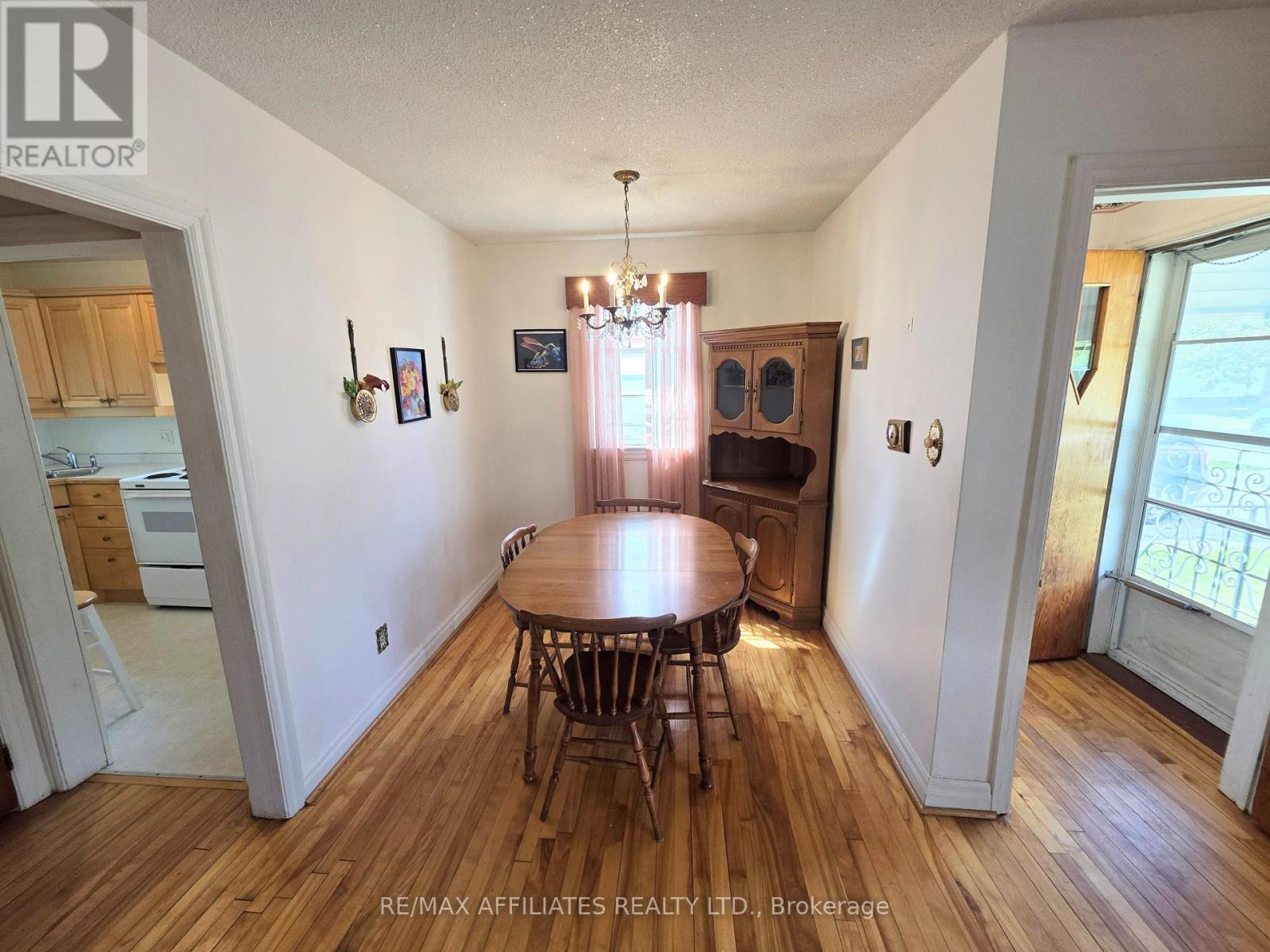 41 Elgin Street W, Smiths Falls, Ontario  K7A 3C5 - Photo 11 - X12412030