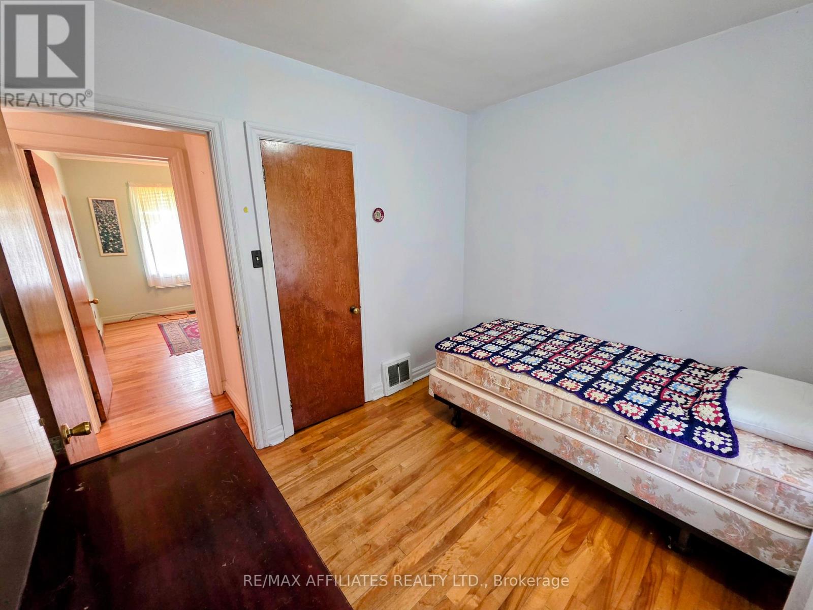 41 Elgin Street W, Smiths Falls, Ontario  K7A 3C5 - Photo 20 - X12412030
