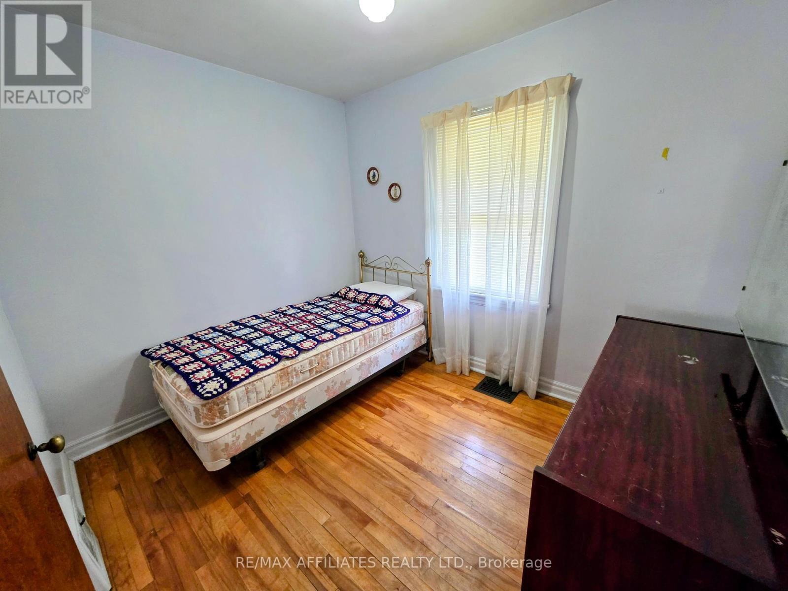 41 Elgin Street W, Smiths Falls, Ontario  K7A 3C5 - Photo 21 - X12412030