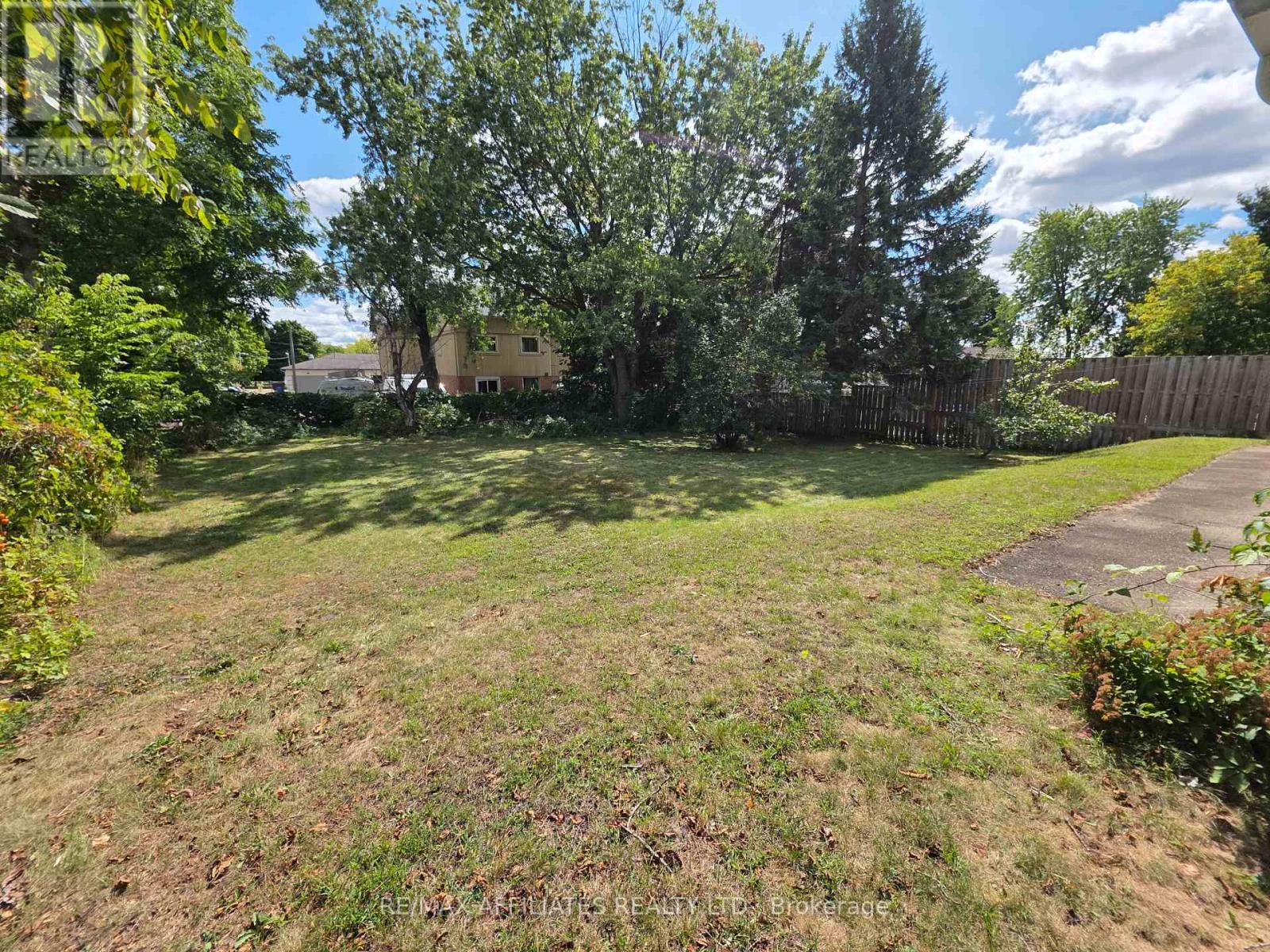 41 Elgin Street W, Smiths Falls, Ontario  K7A 3C5 - Photo 44 - X12412030