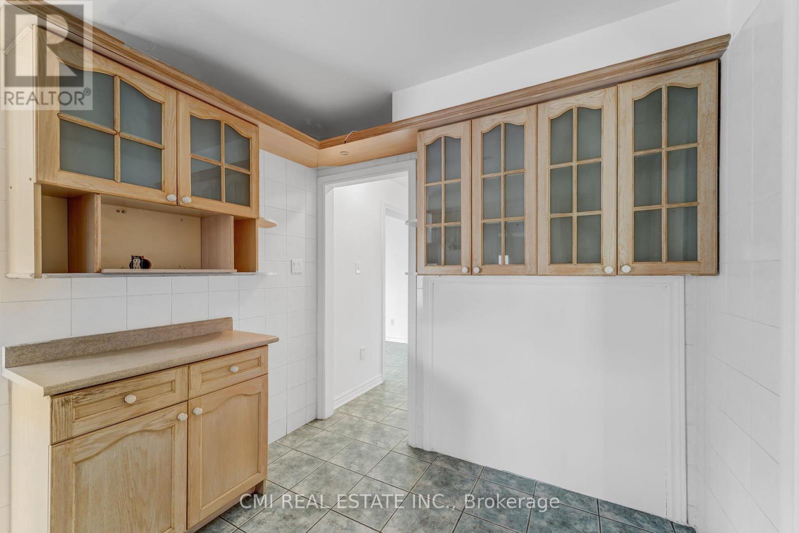 109 Valleymede Drive, Richmond Hill, Ontario  L4B 1T6 - Photo 15 - N12171000