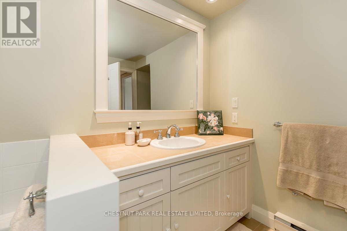 16249 Shaws Creek Road, Caledon, Ontario  L7C 1V9 - Photo 27 - W12226570