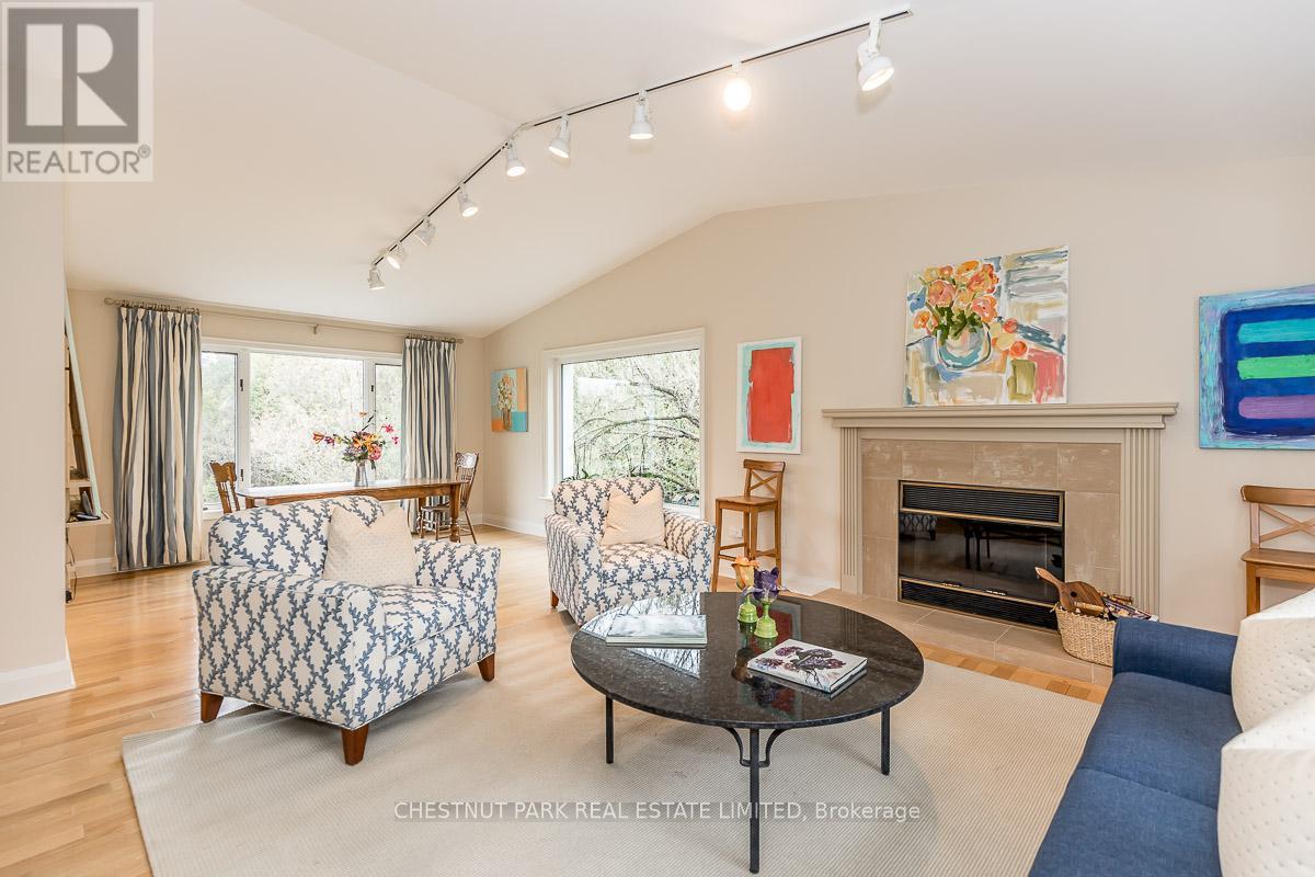 16249 Shaws Creek Road, Caledon, Ontario  L7C 1V9 - Photo 8 - W12226570