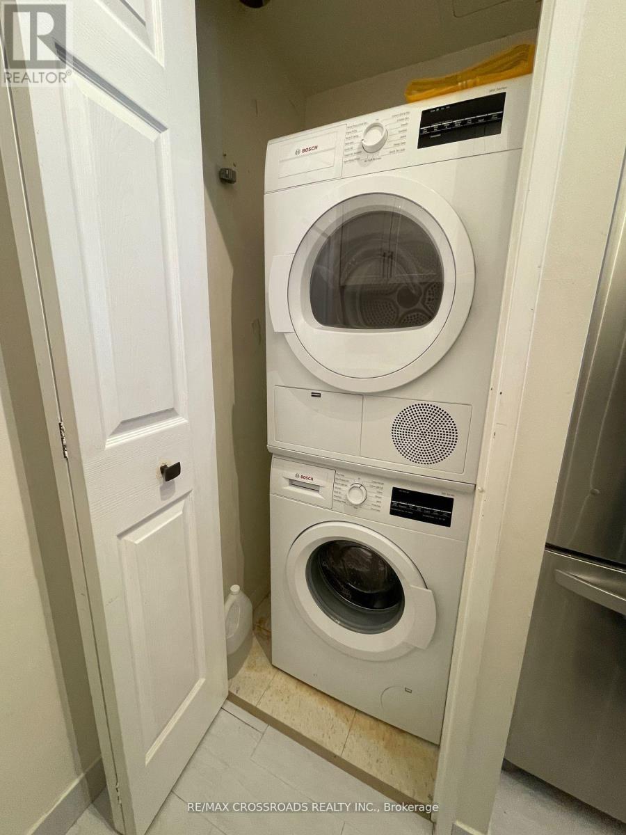 Ph108 - 18 Lee Centre Drive, Toronto, Ontario  M1H 3H5 - Photo 8 - E12408420