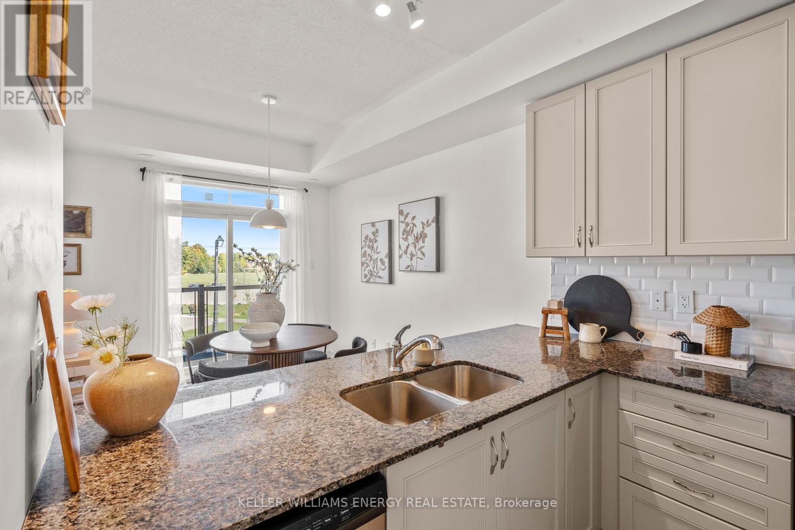 259 - 2568 William Jackson Drive, Pickering, Ontario  L1X 0E5 - Photo 6 - E12411896