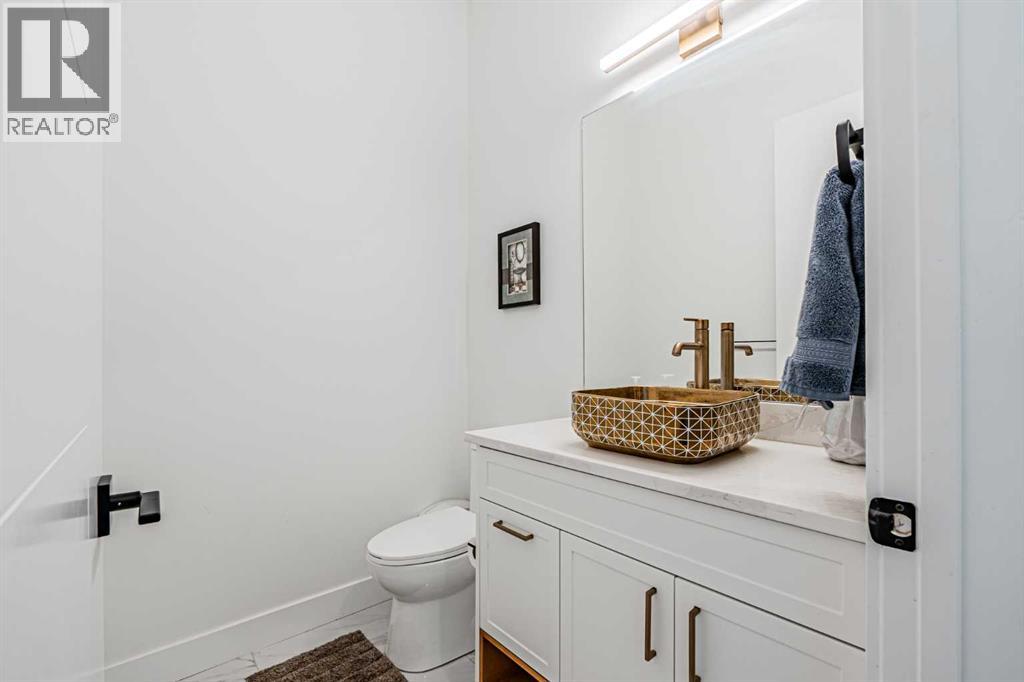 424 Watercrest Place, Chestermere, Alberta  T1X 2Y9 - Photo 8 - A2254508
