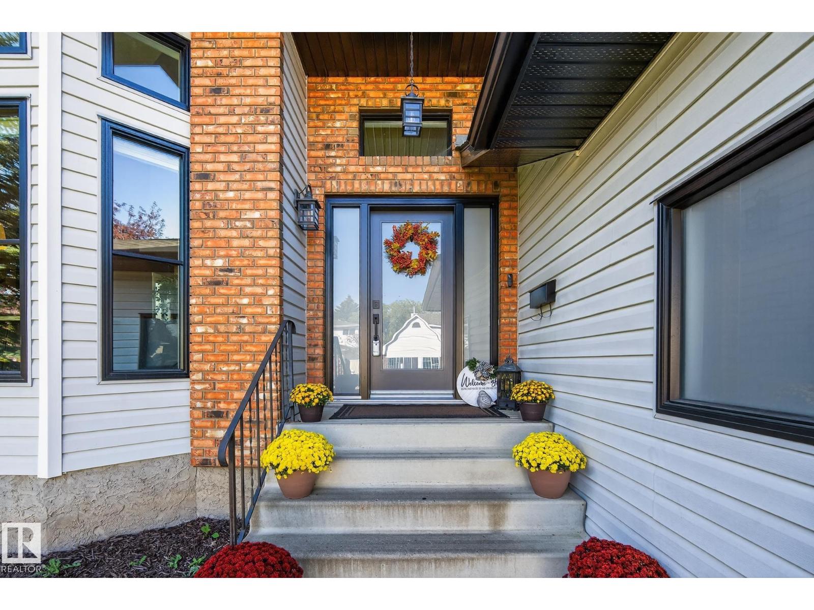 715 Burley Dr Nw, Edmonton, Alberta  T6R 1W7 - Photo 3 - E4458300