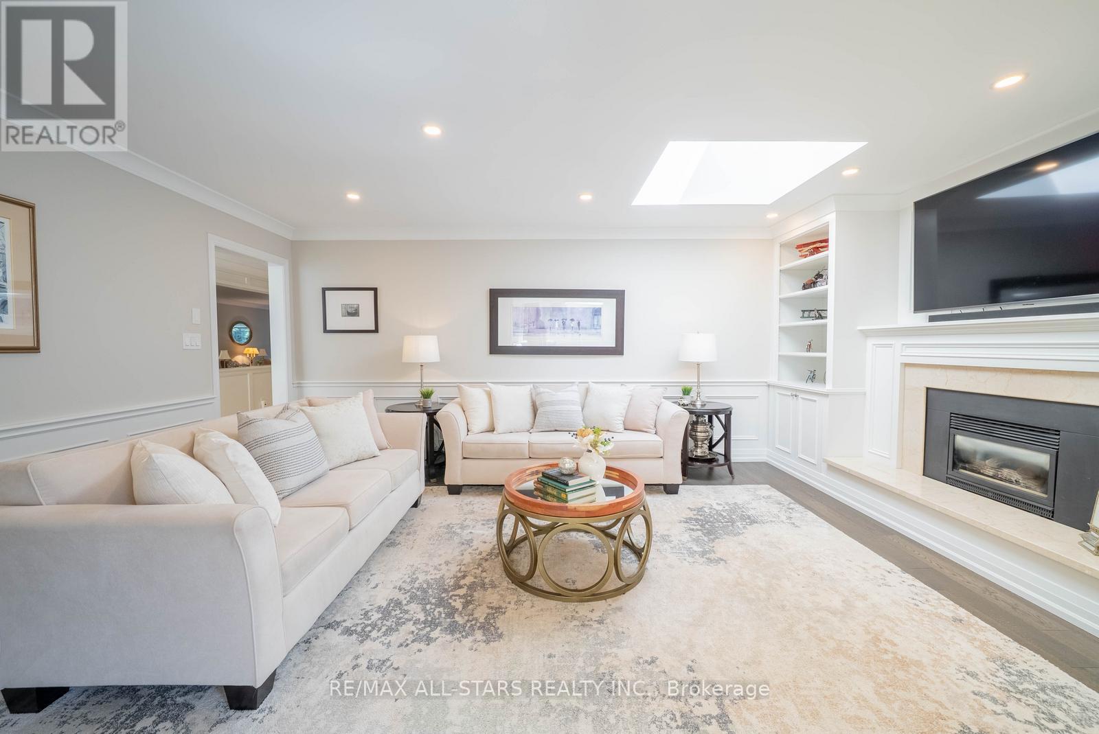28 Cobblestone Drive, Toronto (Don Valley Village), Ontario  M2J 2X7 - Photo 16 - C12411797