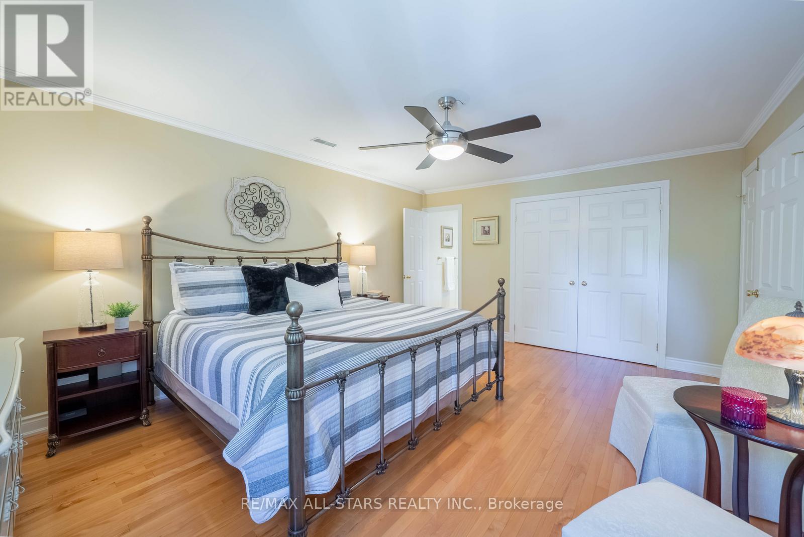 28 Cobblestone Drive, Toronto (Don Valley Village), Ontario  M2J 2X7 - Photo 24 - C12411797