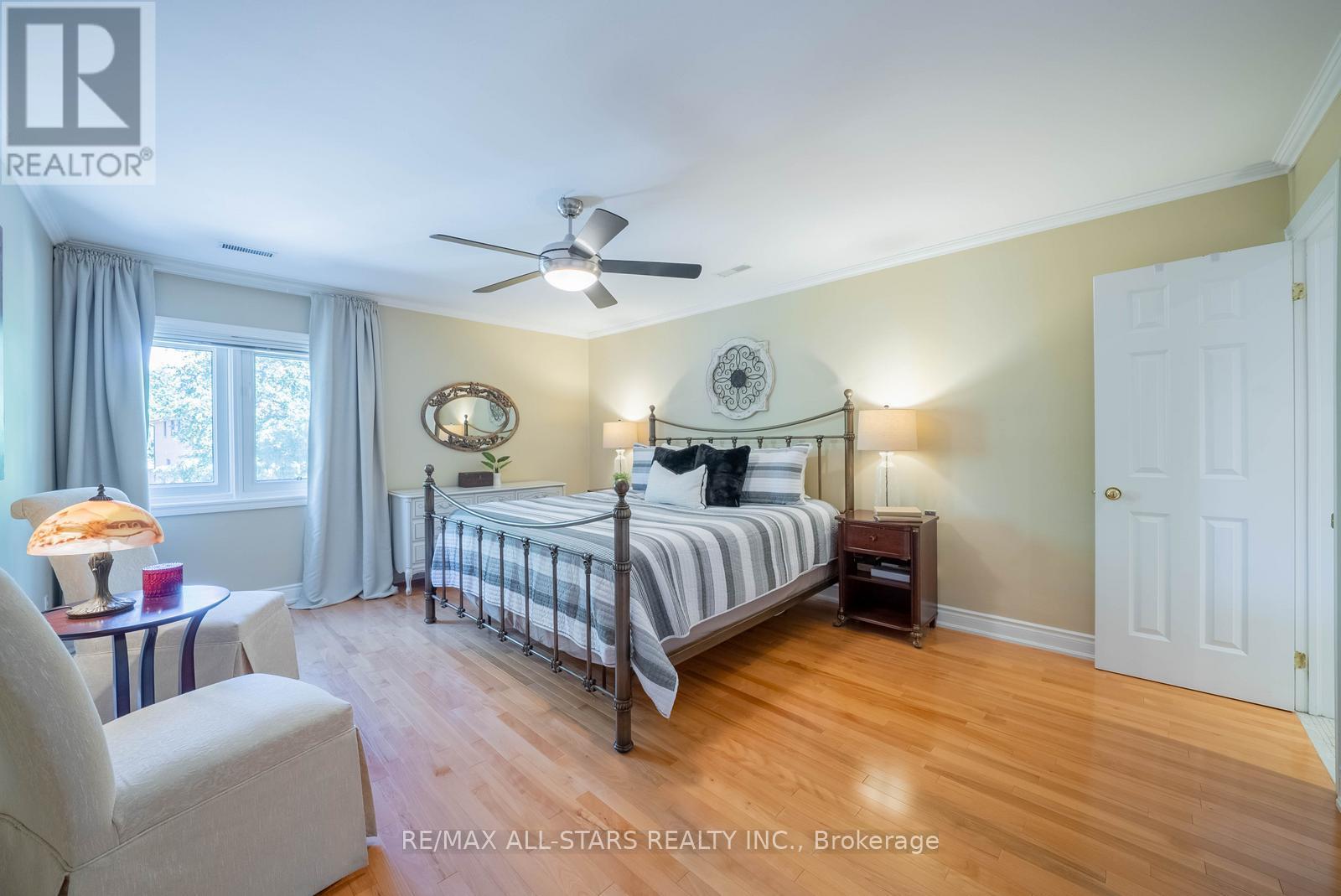 28 Cobblestone Drive, Toronto (Don Valley Village), Ontario  M2J 2X7 - Photo 25 - C12411797