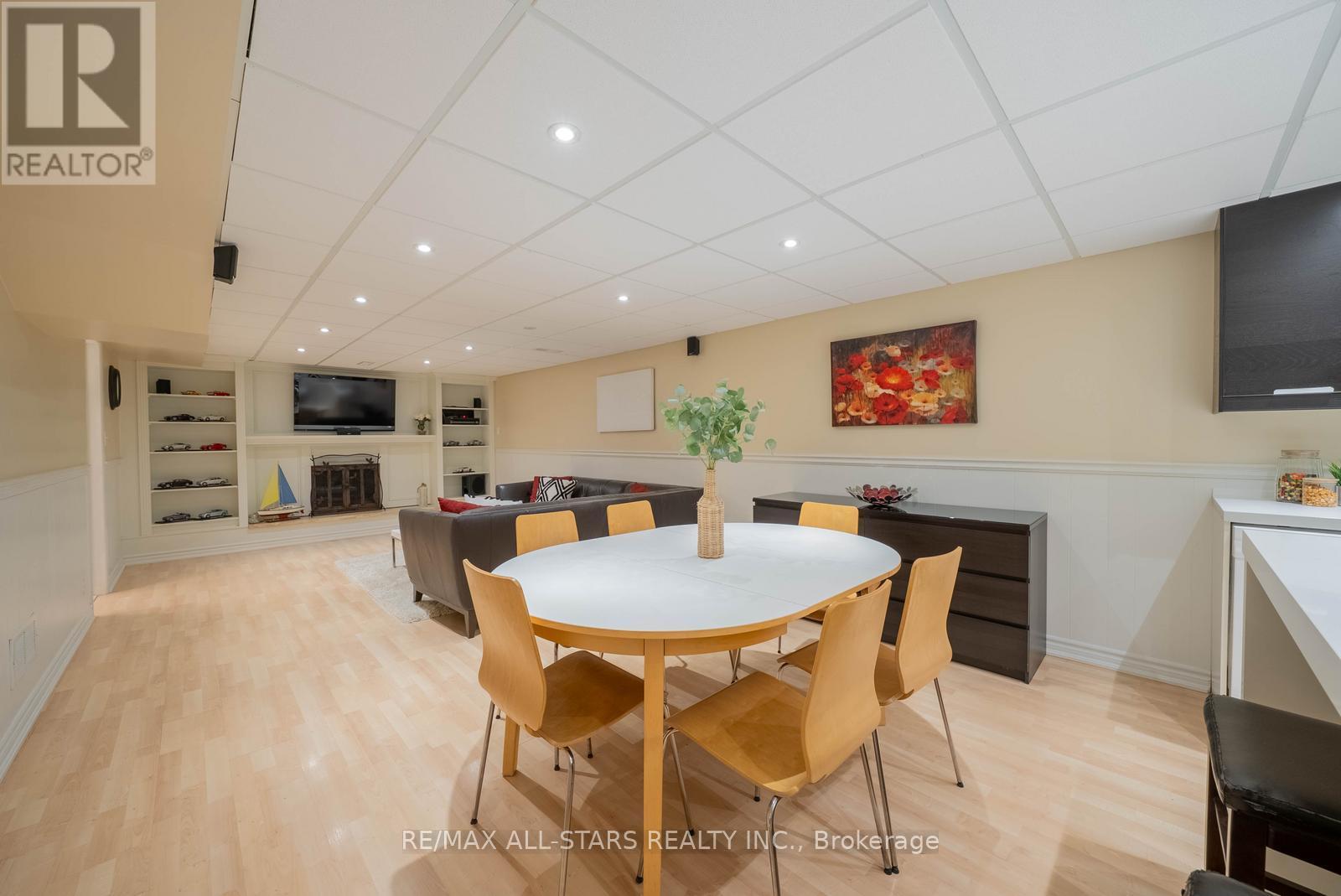 28 Cobblestone Drive, Toronto (Don Valley Village), Ontario  M2J 2X7 - Photo 31 - C12411797