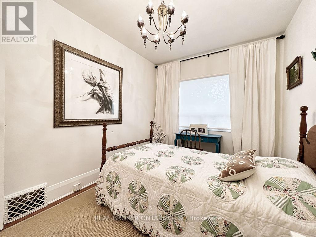 Main - 43 Stanhope Avenue, Toronto, Ontario  M4K 3N4 - Photo 13 - E12411762