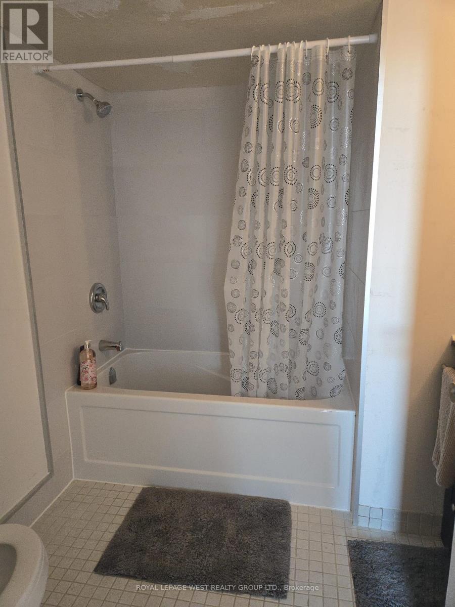 608 - 3555 Bathurst Street, Toronto, Ontario  M6A 2Y8 - Photo 11 - C12229462