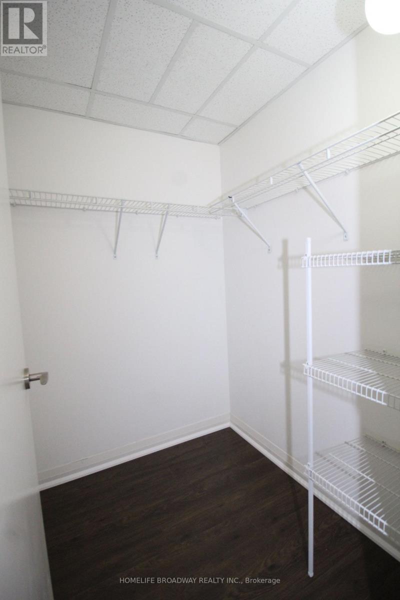 2401 - 5 Valhalla Inn Road, Toronto (Islington-City Centre West), Ontario  M9B 0B1 - Photo 22 - W12405520