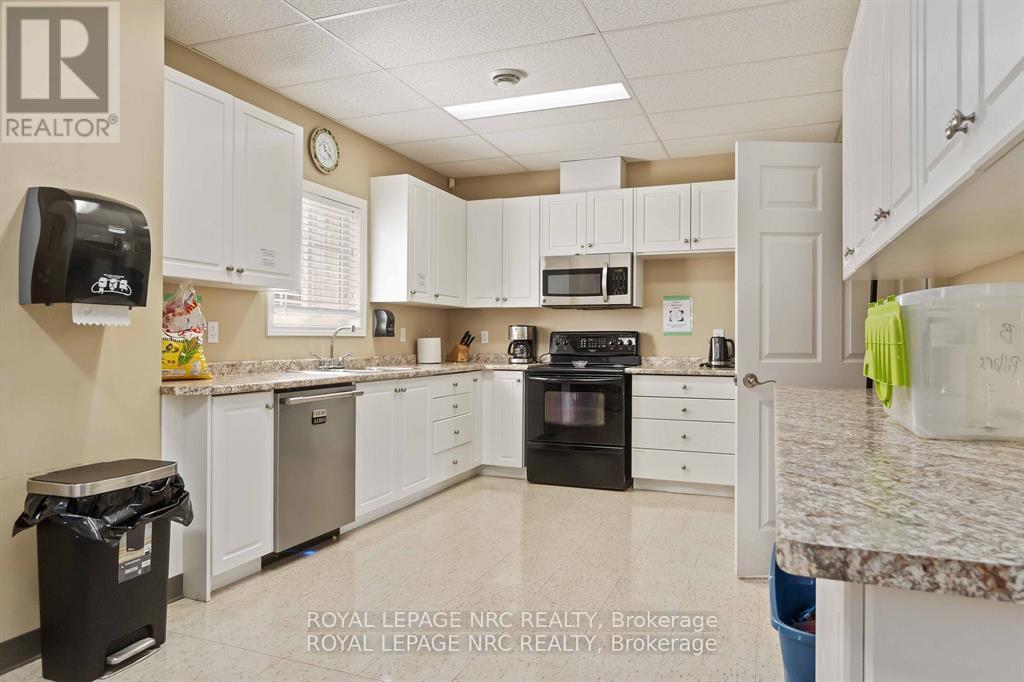 3900 Rainbow Lane, Lincoln, Ontario  L0R 2C0 - Photo 41 - X12371807
