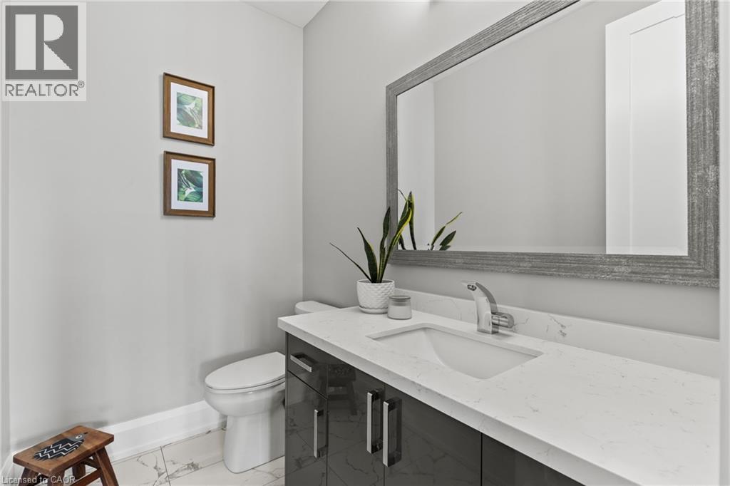 44 Leckie Avenue, Stoney Creek, Ontario  L8J 2S7 - Photo 16 - 40771096