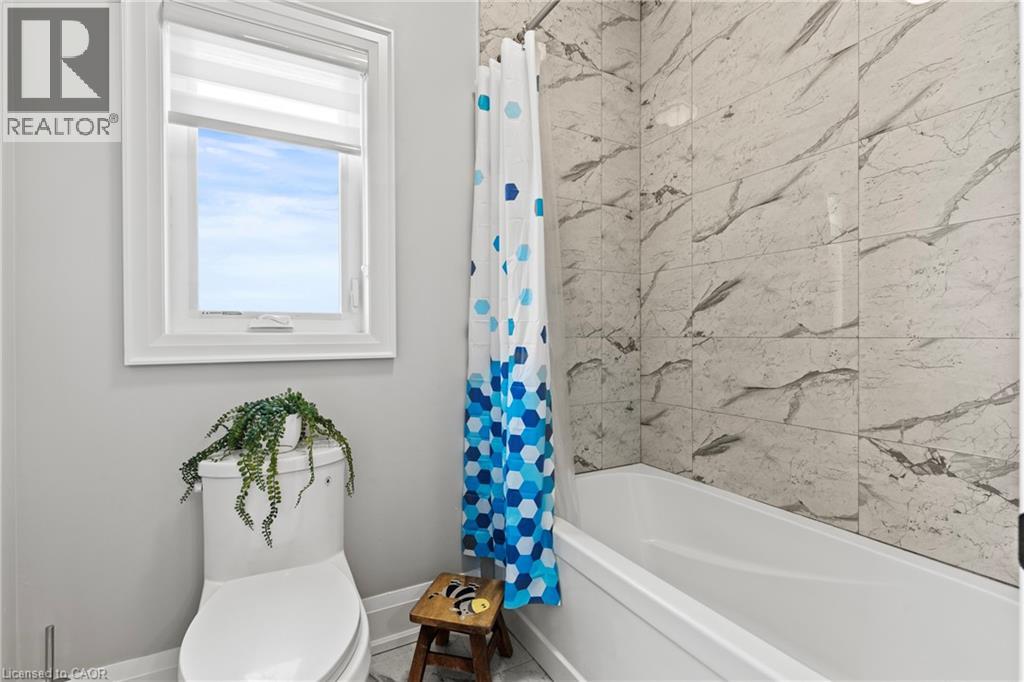 44 Leckie Avenue, Stoney Creek, Ontario  L8J 2S7 - Photo 28 - 40771096