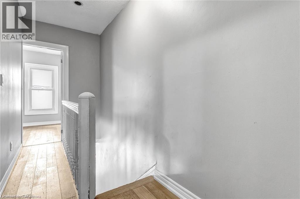 26 Madison Avenue, Hamilton, Ontario  L8L 5Y3 - Photo 7 - 40770753