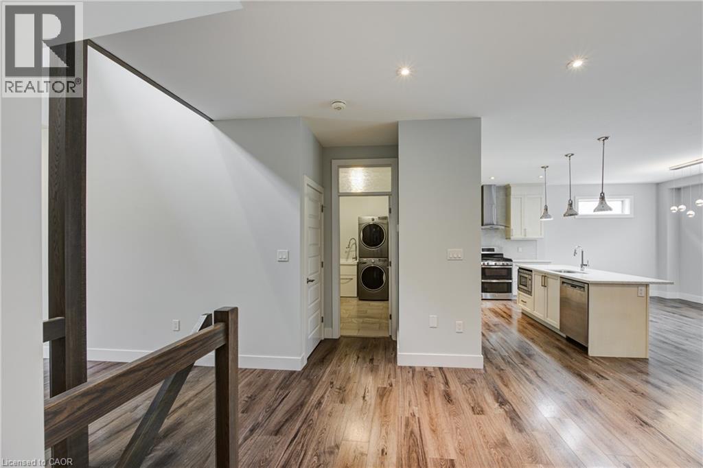 2527 Holbrook Drive, London, Ontario  N6M 0E8 - Photo 8 - 40769853