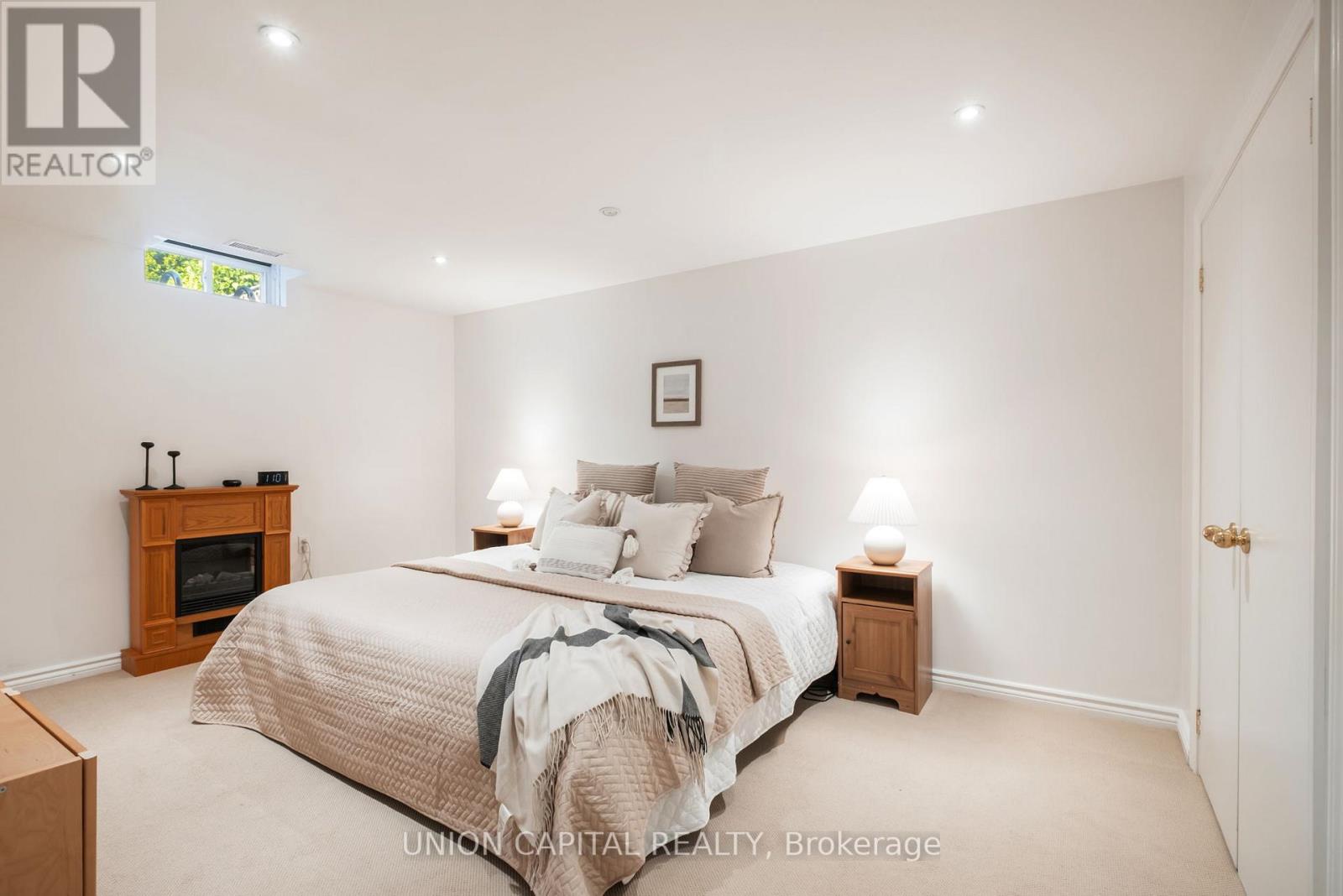 12 Summerfield Avenue, Whitchurch-Stouffville, Ontario  L4A 8B8 - Photo 42 - N12411794