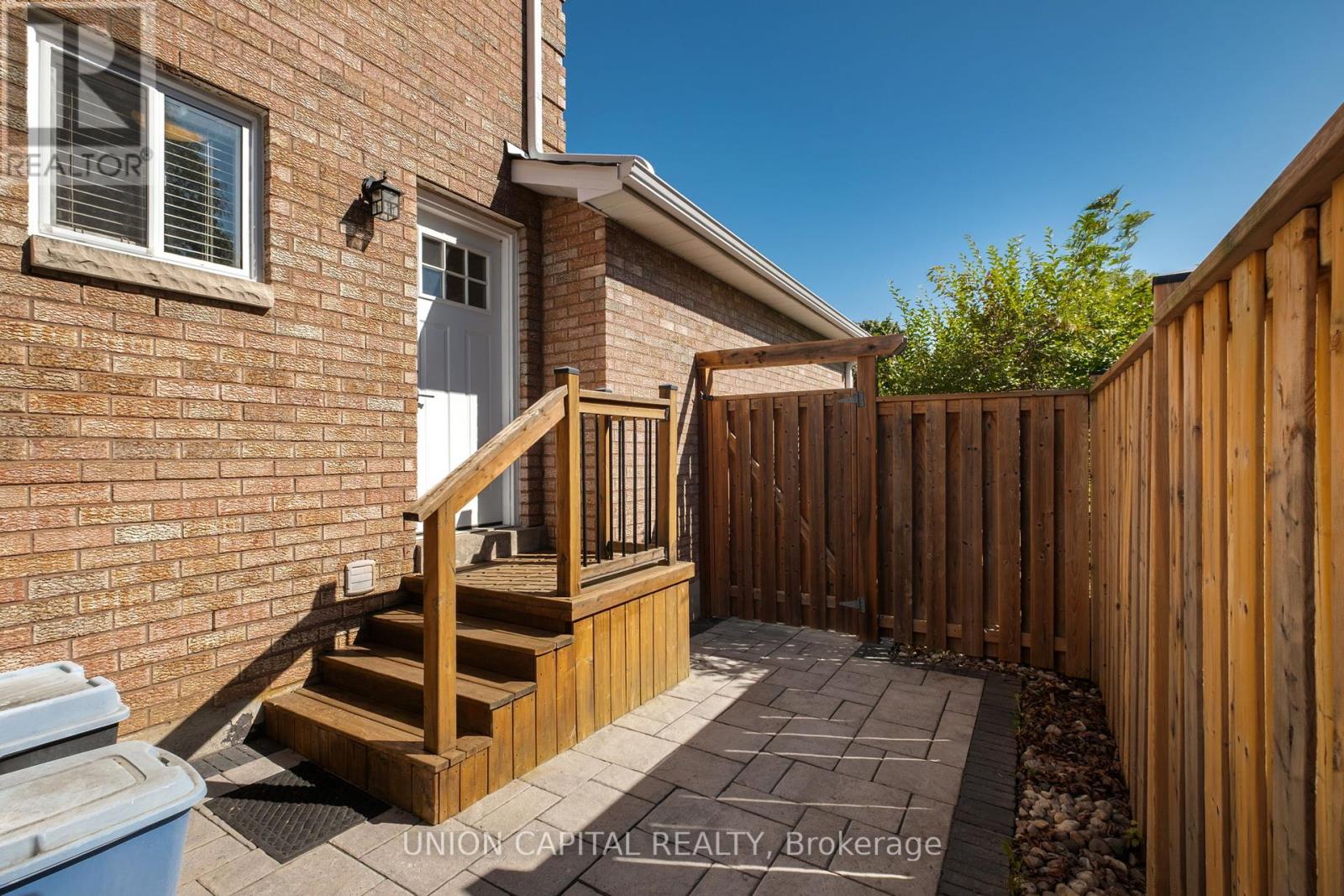 12 Summerfield Avenue, Whitchurch-Stouffville, Ontario  L4A 8B8 - Photo 43 - N12411794