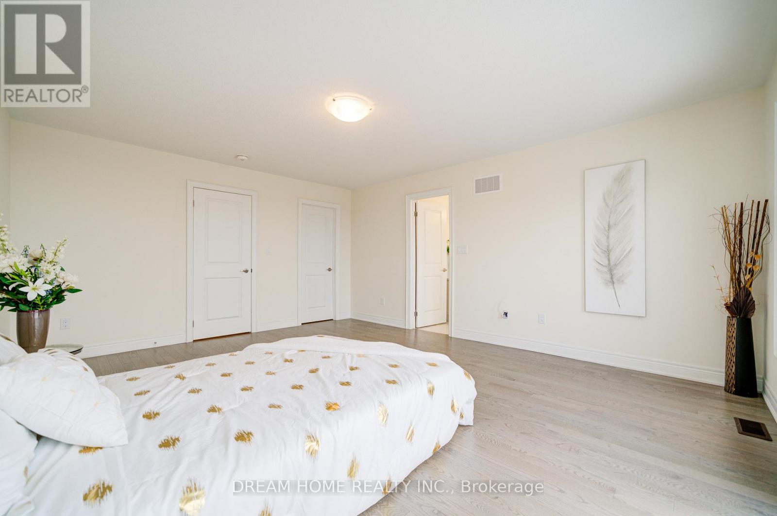 22 Thomas Hope Lane, Markham, Ontario  L3S 0E9 - Photo 13 - N12411812