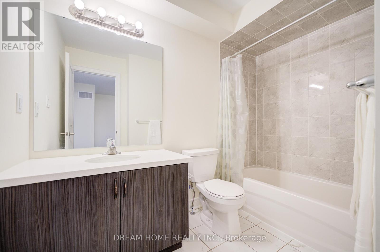 22 Thomas Hope Lane, Markham, Ontario  L3S 0E9 - Photo 17 - N12411812