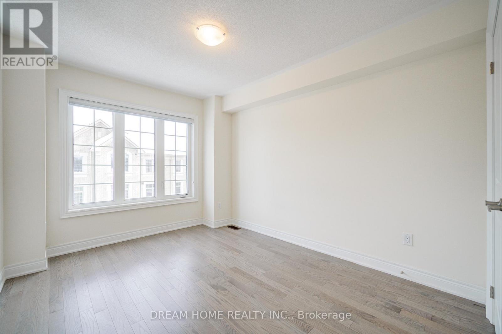 22 Thomas Hope Lane, Markham, Ontario  L3S 0E9 - Photo 18 - N12411812