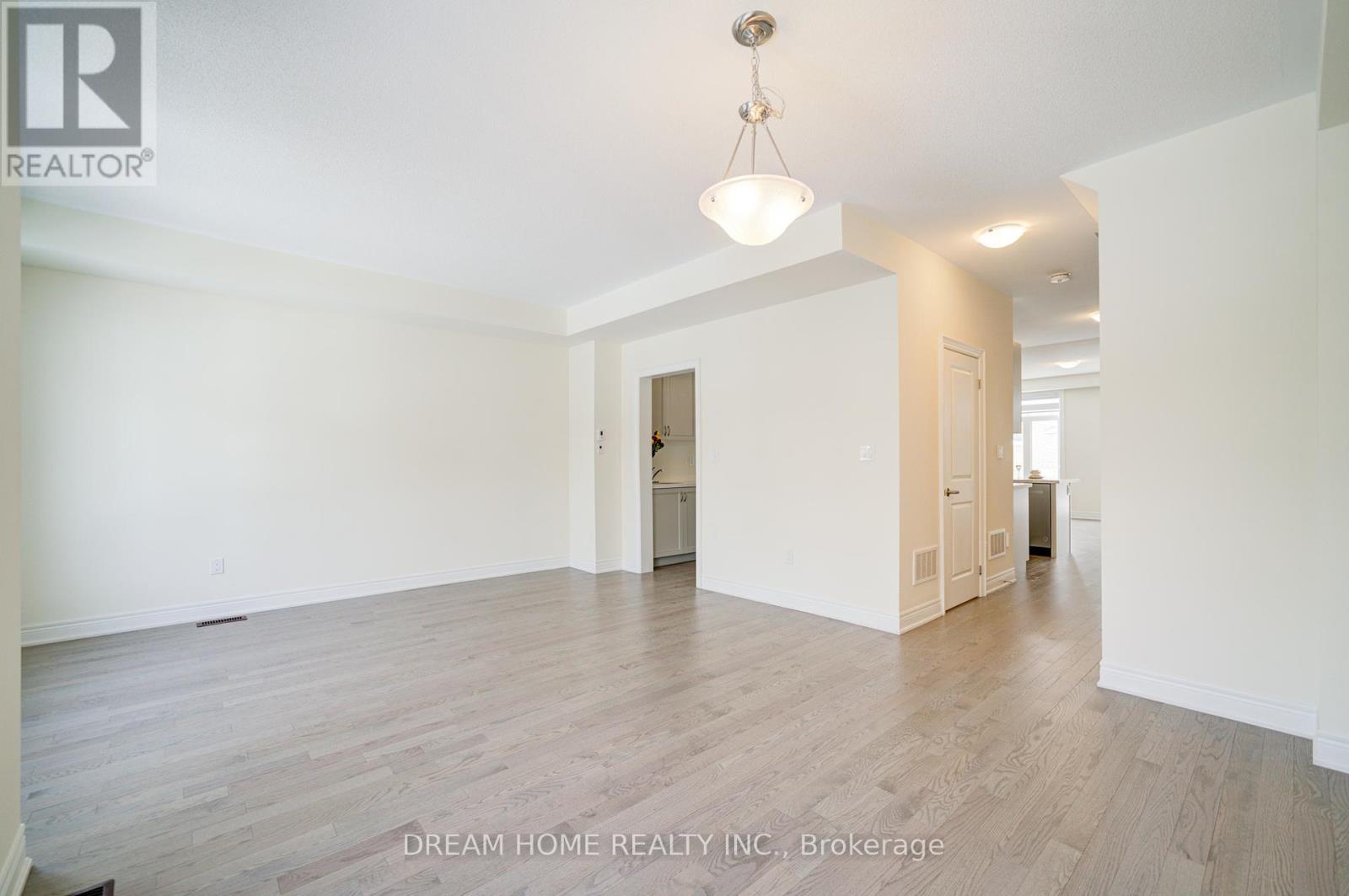 22 Thomas Hope Lane, Markham, Ontario  L3S 0E9 - Photo 32 - N12411812