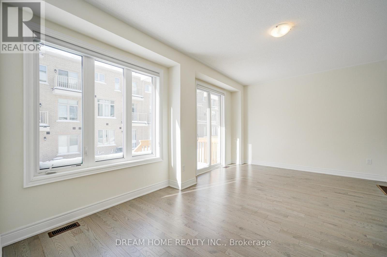 22 Thomas Hope Lane, Markham, Ontario  L3S 0E9 - Photo 34 - N12411812