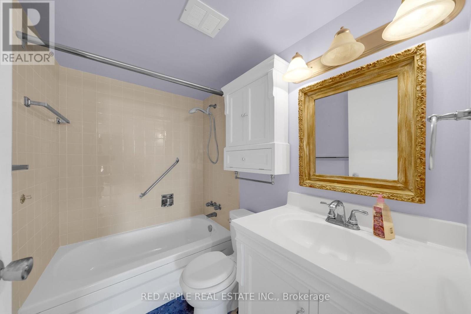 807 - 50 Baif Boulevard, Richmond Hill, Ontario  L4C 5L1 - Photo 13 - N12411830