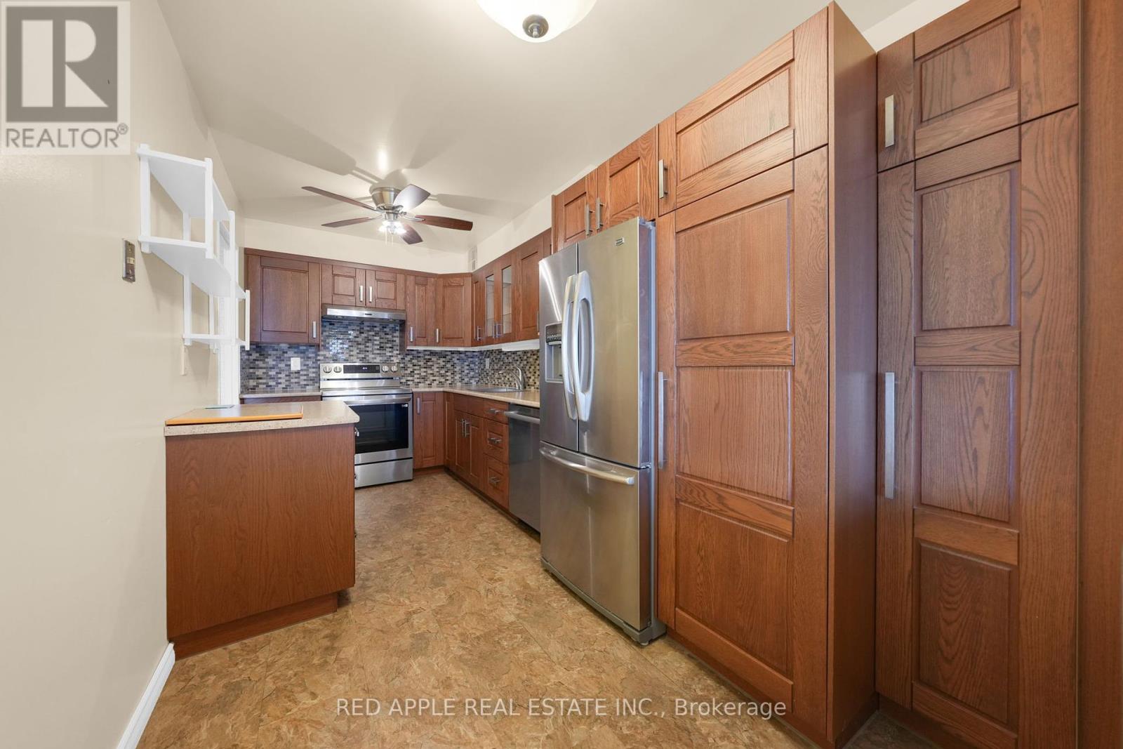 807 - 50 Baif Boulevard, Richmond Hill, Ontario  L4C 5L1 - Photo 8 - N12411830