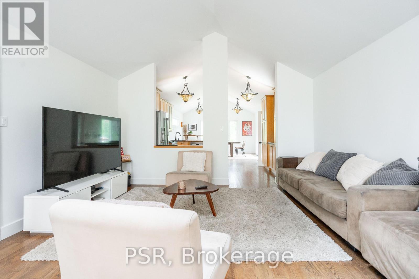 1694 Edgewood Avenue, Innisfil (Alcona), Ontario  L9S 4M3 - Photo 8 - N12411831