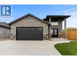 199 THOMAS AVENUE, Wallaceburg, Ontario