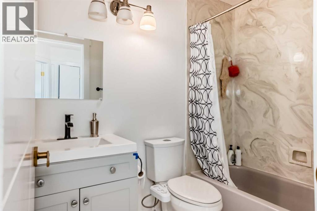 51 Douglas Woods Hill Se, Calgary, Alberta  T2Z 2G5 - Photo 34 - A2244769