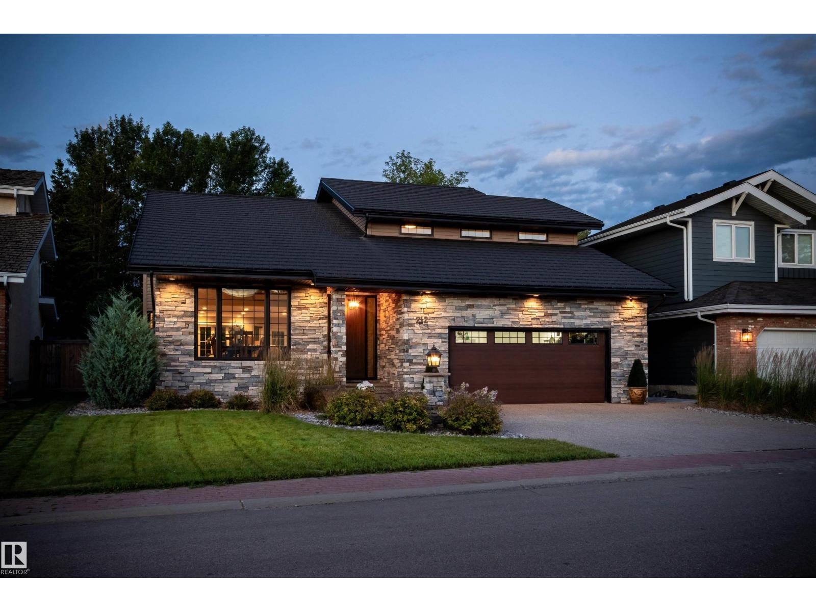 212 Wolf Ridge Cl Nw Nw, Edmonton, Alberta  T5T 5M7 - Photo 2 - E4458307