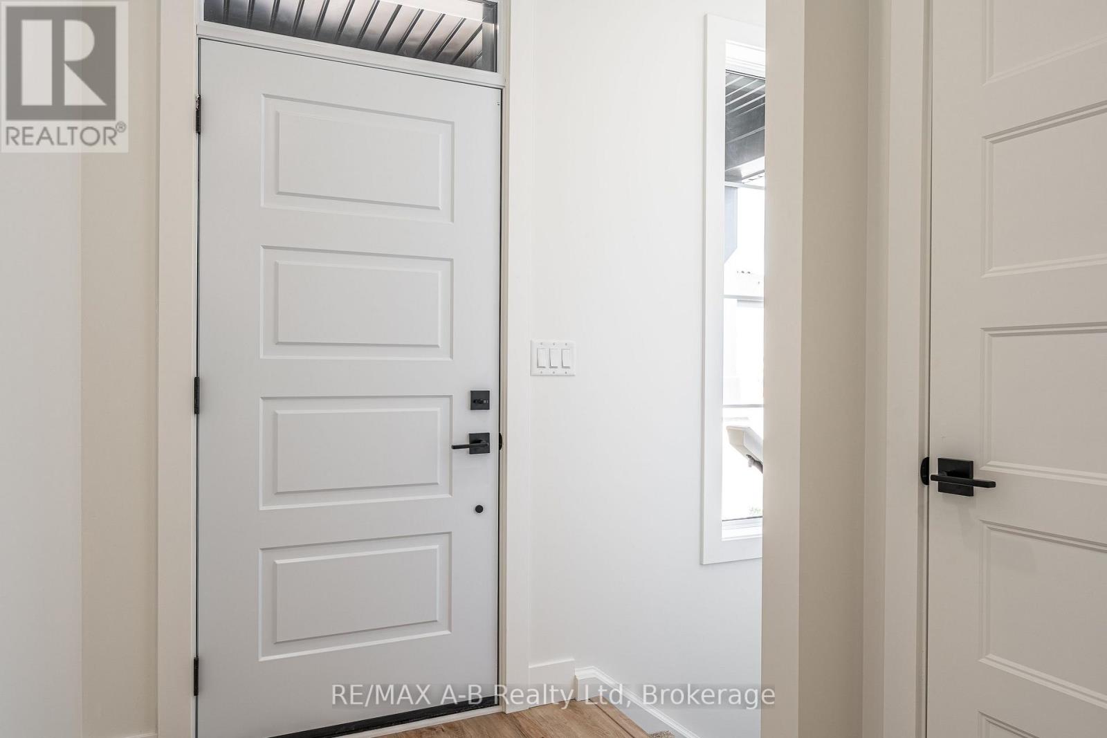 144 Hooper Street, St. Marys, Ontario  N4X 0C1 - Photo 4 - X12111999