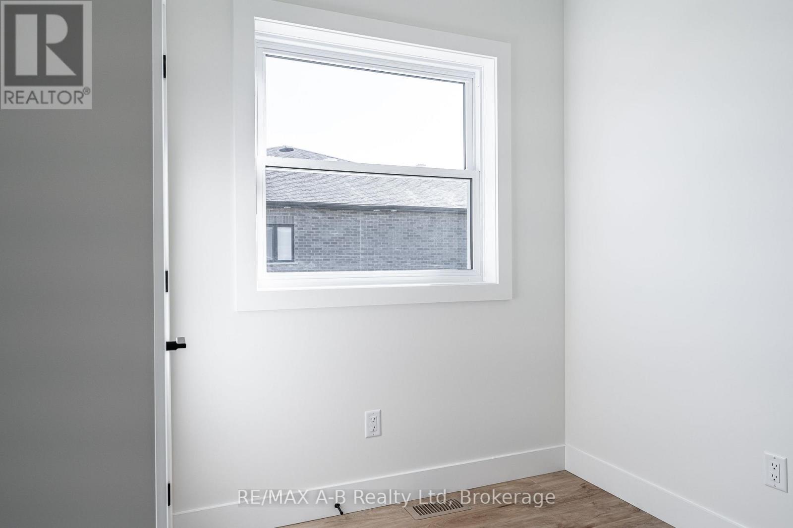 144 Hooper Street, St. Marys, Ontario  N4X 0C1 - Photo 6 - X12111999