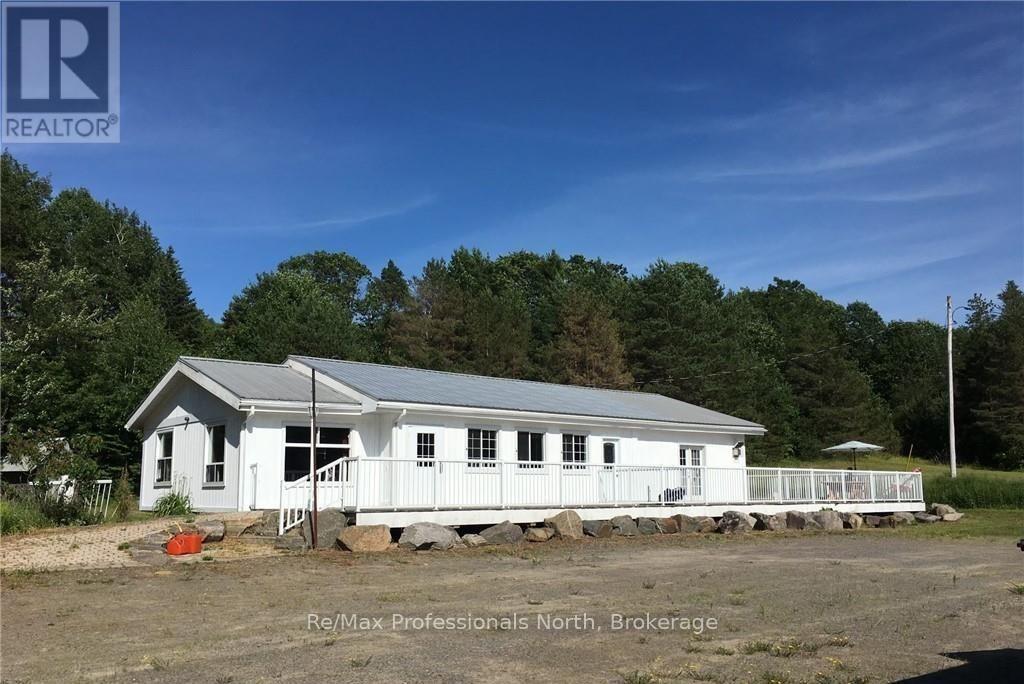 2180-2186 Highway 141, Muskoka Lakes, Ontario  P0B 1L0 - Photo 3 - X12409702